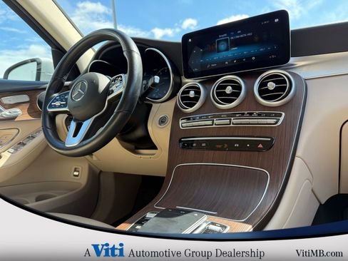 Used 2021 Mercedes-Benz GLC 300 4MATIC image 31