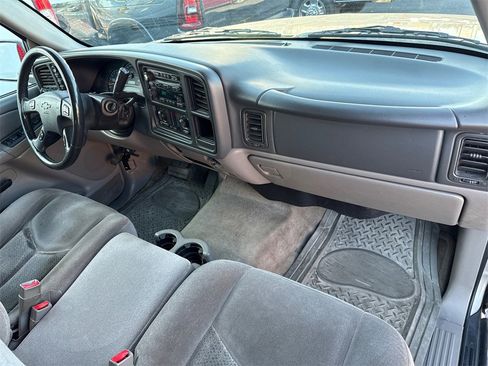 Used 2005 Chevrolet Tahoe LS w/ Skid Plate Package, Off Road image 15