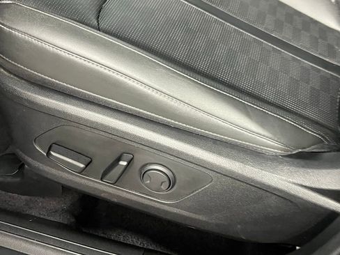 Used 2024 Kia Sorento SX image 24