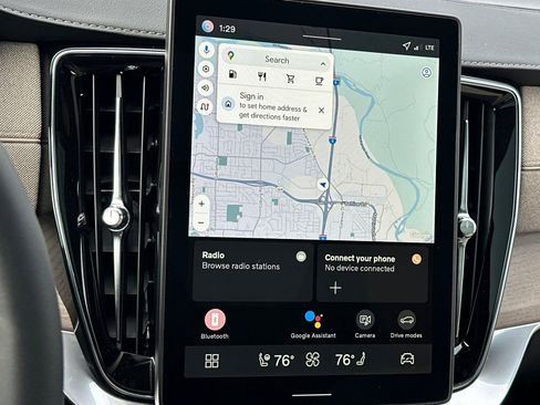 New 2026 Volvo XC90 B6 Plus w/ Protection Package image 18