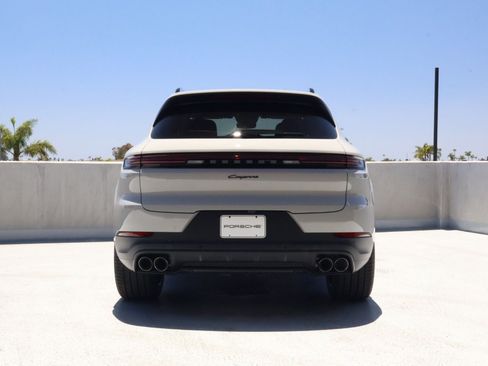 New 2026 Porsche Cayenne AWD/4WD image 10
