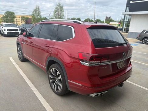 Used 2023 Volkswagen Atlas SEL Premium image 3
