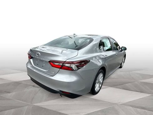 Used 2023 Toyota Camry LE w/ Convenience Package FWD image 8