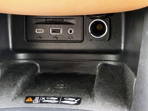 Used 2020 Chevrolet Equinox Premier AWD/4WD image 12