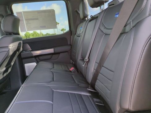 New 2026 Ford F250 Platinum w/ FX4 Off-Road Package AWD/4WD image 14