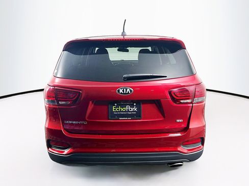 Used 2020 Kia Sorento LX image 7