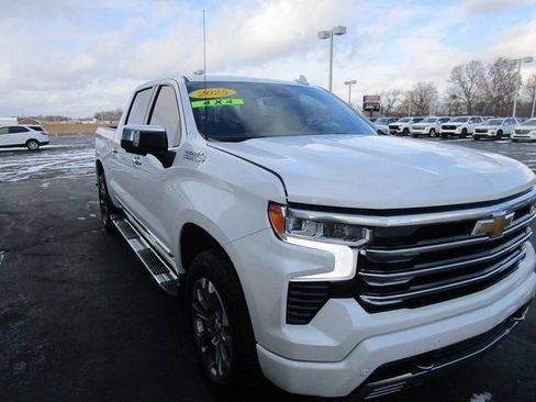 Certified 2025 Chevrolet Silverado 1500 High Country w/ Technology Package image 10