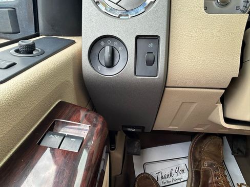 Used 2008 Ford F250 Lariat AWD/4WD image 27
