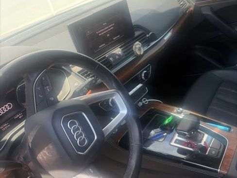 Used 2023 Audi Q5 2.0T Premium Plus AWD/4WD image 2