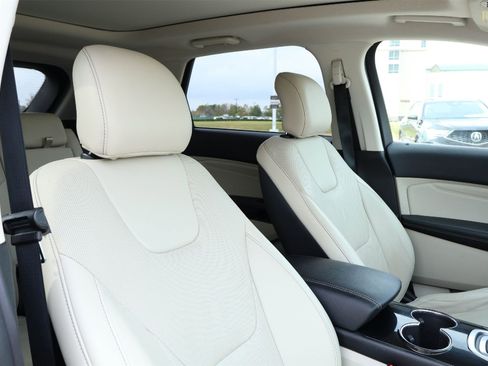 Used 2017 Ford Edge Titanium w/ Equipment Group 301A image 14