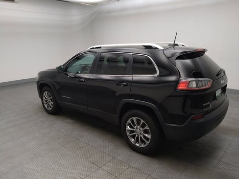 Used 2019 Jeep Cherokee Latitude Plus AWD/4WD image 3