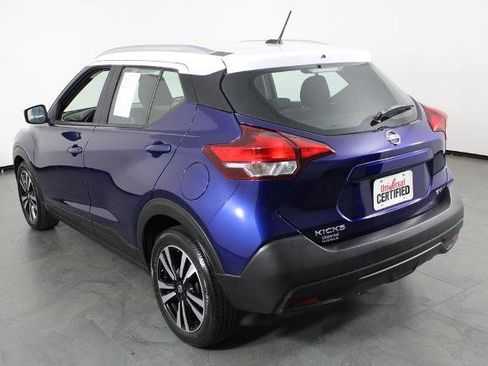 Certified 2019 Nissan Kicks SV image 4