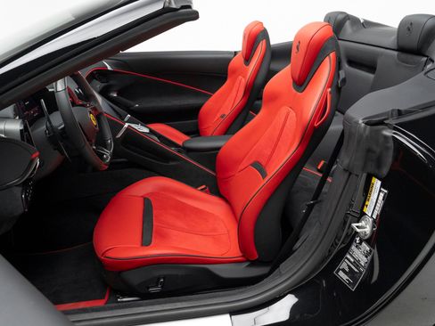 Used 2025 Ferrari Roma Spider RWD image 21