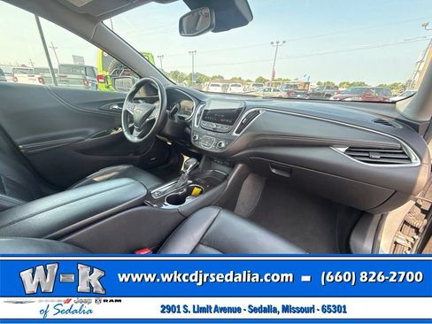 Used 2024 Chevrolet Malibu LT FWD image 29