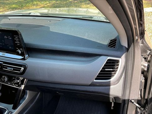 Used 2021 Kia Seltos LX image 22