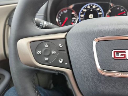 Used 2024 GMC Terrain Denali w/ Denali Premium Package AWD/4WD image 21