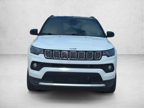 Used 2025 Jeep Compass Limited AWD/4WD image 2