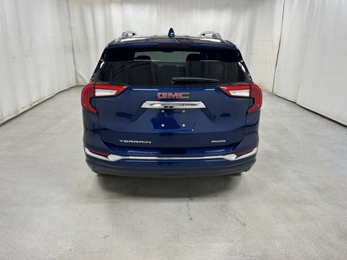 Used 2023 GMC Terrain Denali w/ Denali Premium Package image 6