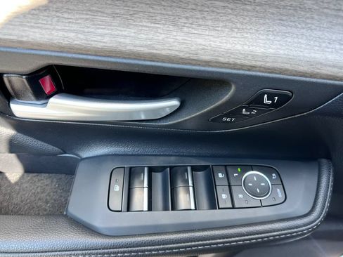 Used 2026 Toyota Grand Highlander AWD Hybrid image 12