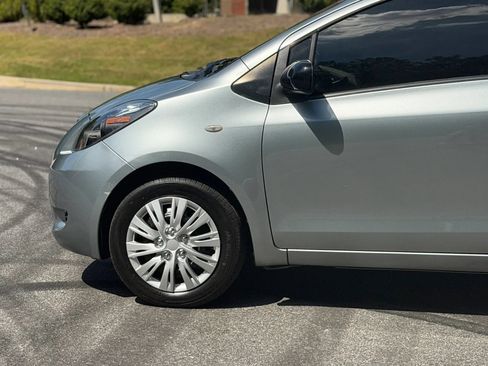 Used 2007 Toyota Yaris 2-Door Hatchback w/ Convenience Pkg FWD image 7