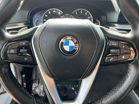 Used 2019 BMW 530i RWD image 44