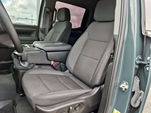 Used 2025 Chevrolet Silverado 1500 LT RWD image 19