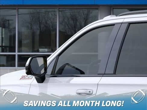 New 2026 Chevrolet Suburban Z71 w/ Comfort Package AWD/4WD image 12
