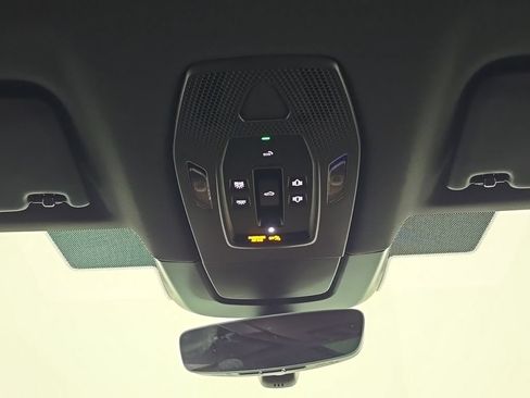 Certified 2026 Porsche Macan 4 Electric AWD/4WD image 27