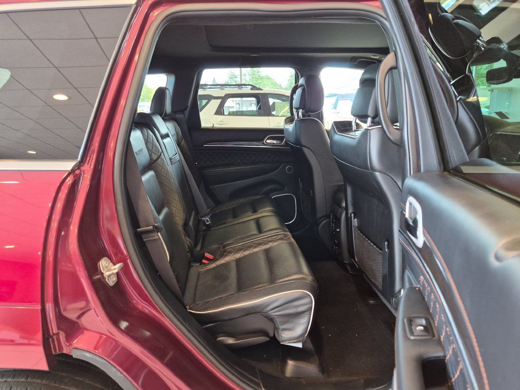 Used 2020 Jeep Grand Cherokee Summit AWD/4WD image 26