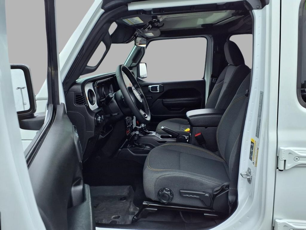 Certified 2025 Jeep Wrangler Unlimited Sport AWD/4WD image 20