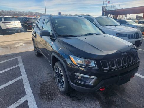 Used 2020 Jeep Compass Trailhawk image 7