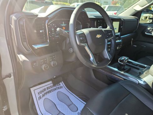 Used 2023 Chevrolet Silverado 1500 LTZ image 24