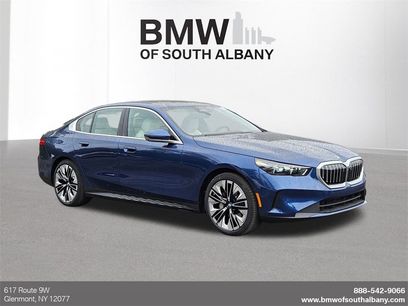 New 2026 BMW 530i xDrive w/ Premium Package