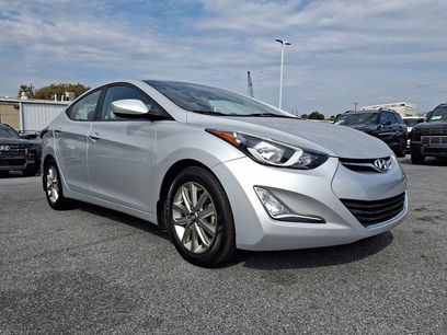 Used 2016 Hyundai Elantra SE w/ Option Group 02