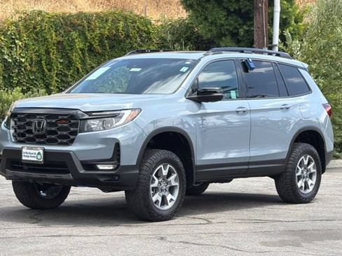 Used 2023 Honda Passport TrailSport image 8