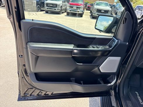 Used 2025 Ford F150 Platinum AWD/4WD image 15