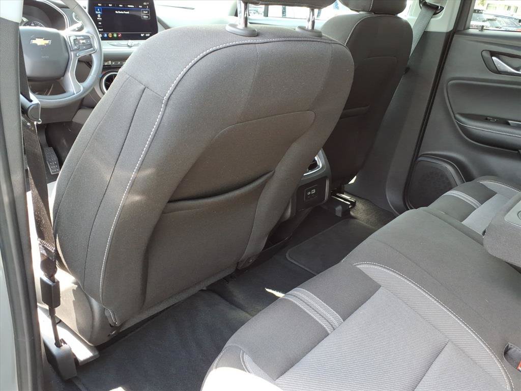 Certified 2025 Chevrolet Blazer LT FWD image 15