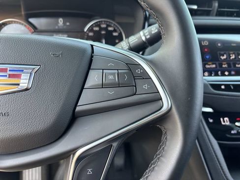 Used 2025 Cadillac XT5 Luxury FWD image 29