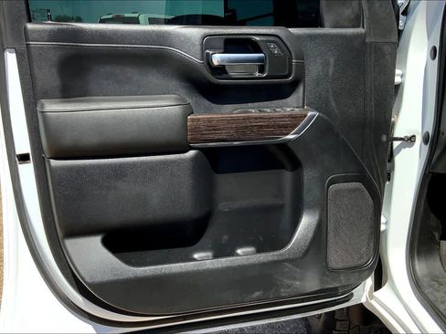 Used 2020 GMC Sierra 2500 SLE w/ SLE Convenience Package image 22