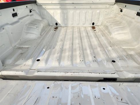 Used 2024 Nissan Frontier SV image 31