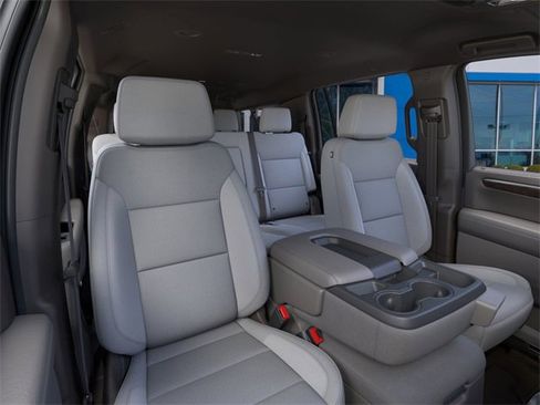 New 2026 Chevrolet Suburban LS image 16