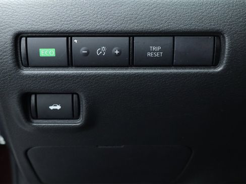 Used 2023 Nissan Sentra SV image 22