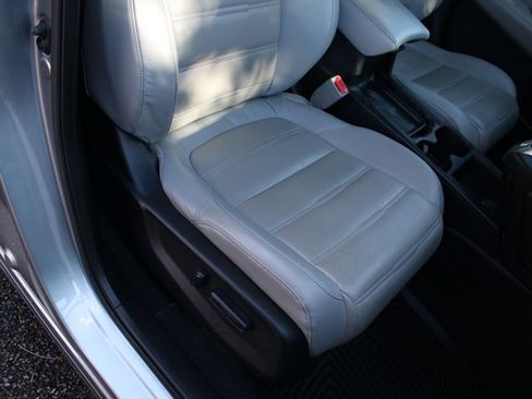 Used 2017 Honda CR-V Touring image 24