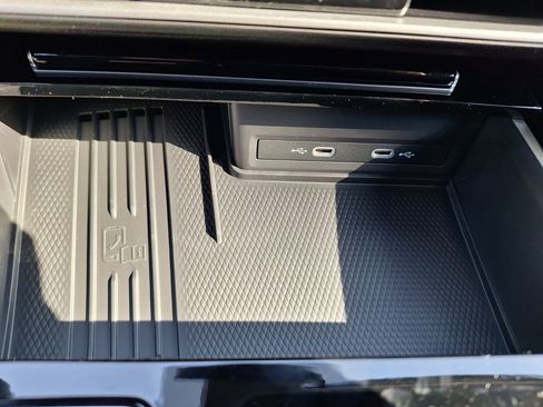 New 2026 Volkswagen Atlas SEL image 16