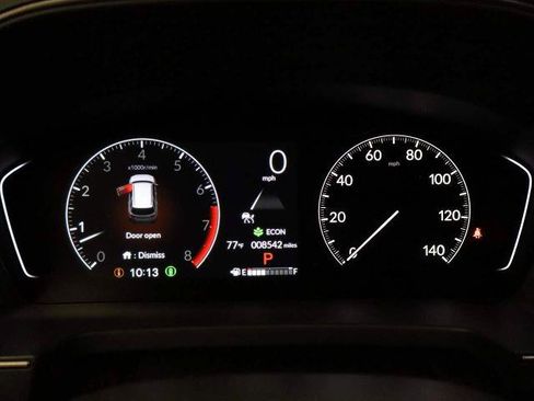 Used 2025 Honda Pilot TrailSport image 11