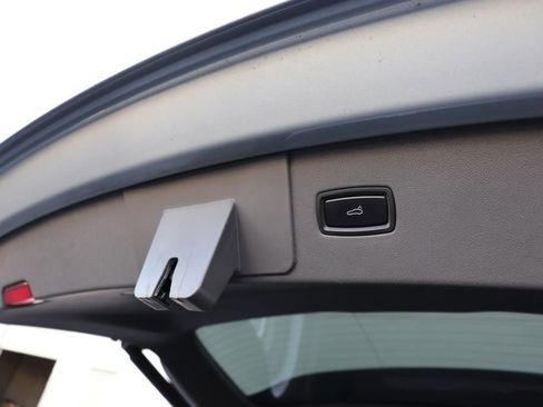 Used 2021 Porsche Cayenne image 28