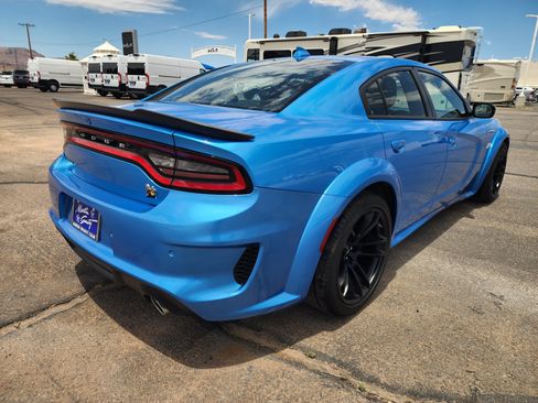 Used 2023 Dodge Charger Scat Pack RWD image 5