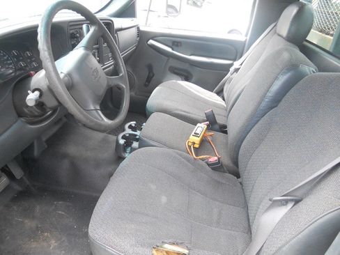Used 2002 Chevrolet Silverado 3500 2WD Regular Cab image 17