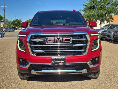 Used 2025 GMC Yukon Elevation w/ Elevation Premium Package image 10