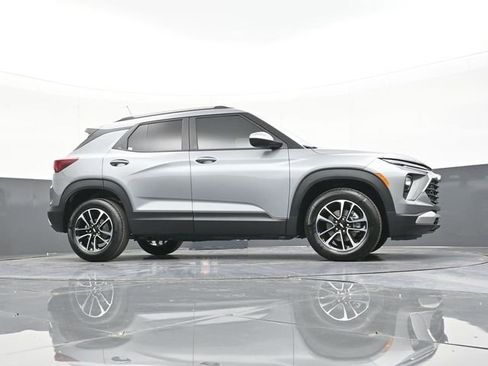 New 2026 Chevrolet TrailBlazer LT w/ Convenience Package FWD image 50